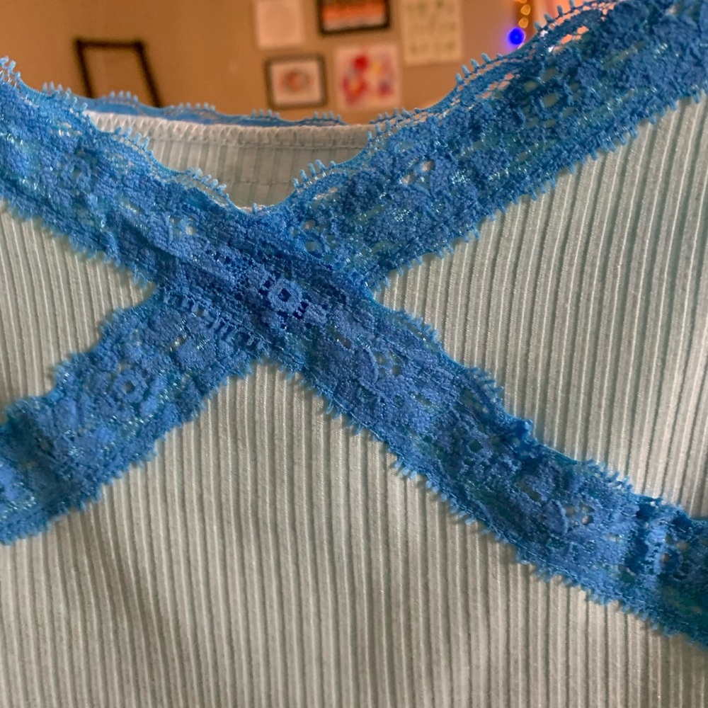 Cross top - Picture 3 of 3
